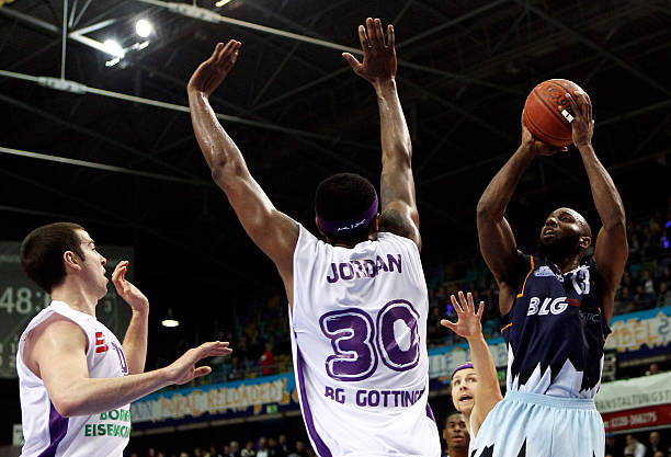 战术逐步反 战术逐步反