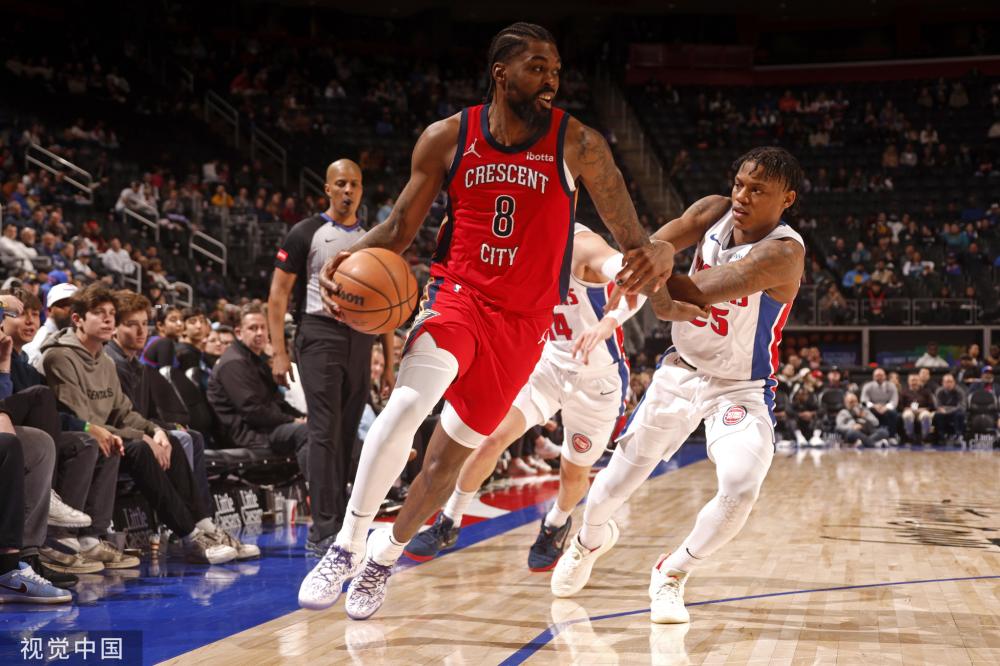 受冰上运动 受冰上运动